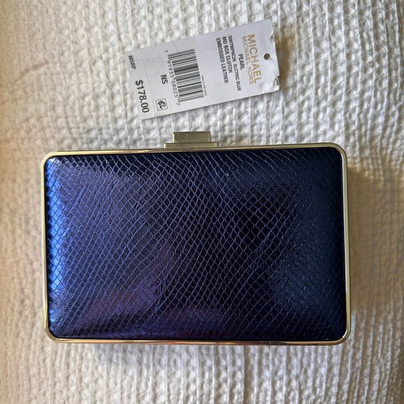 Electric blue embossed clutch - Picture 2 of 9